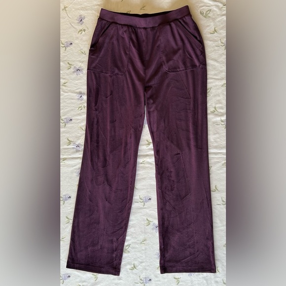 Leo & Nicole Y2K Style Purple Velvet Tracksuit - Picture 10 of 16